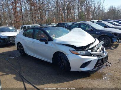 TOYOTA CAMRY XSE/XLE 2018