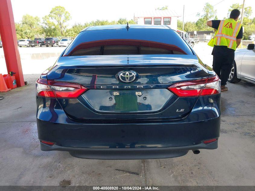 TOYOTA CAMRY LE 2021