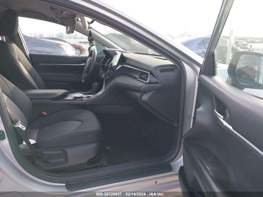 TOYOTA CAMRY LE 2021