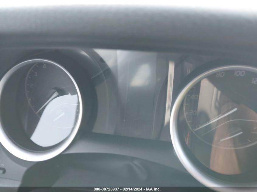 TOYOTA CAMRY LE 2021