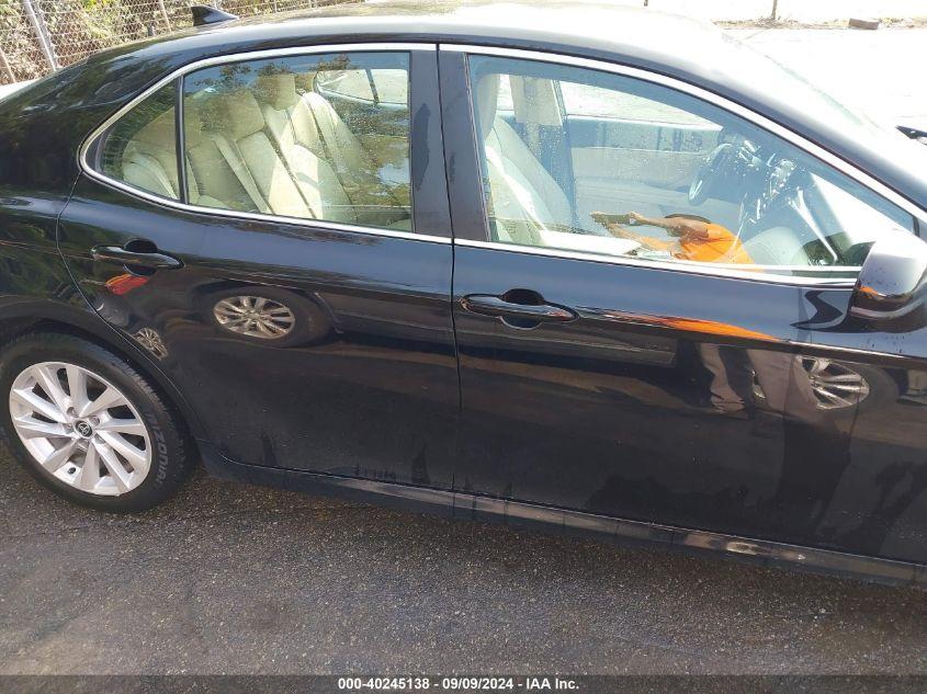 TOYOTA CAMRY LE 2022