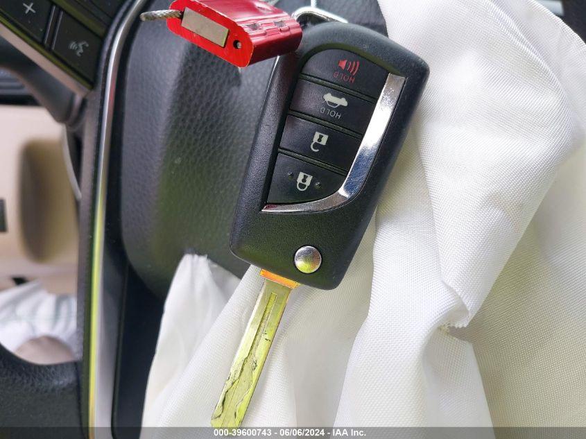 TOYOTA CAMRY LE 2020