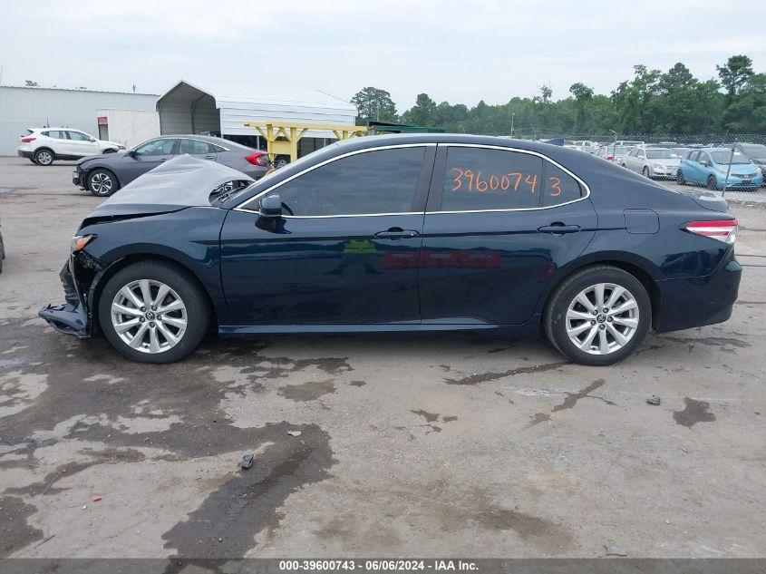 TOYOTA CAMRY LE 2020