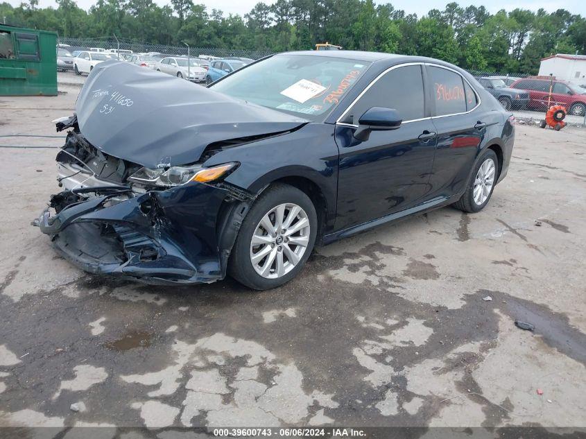 TOYOTA CAMRY LE 2020