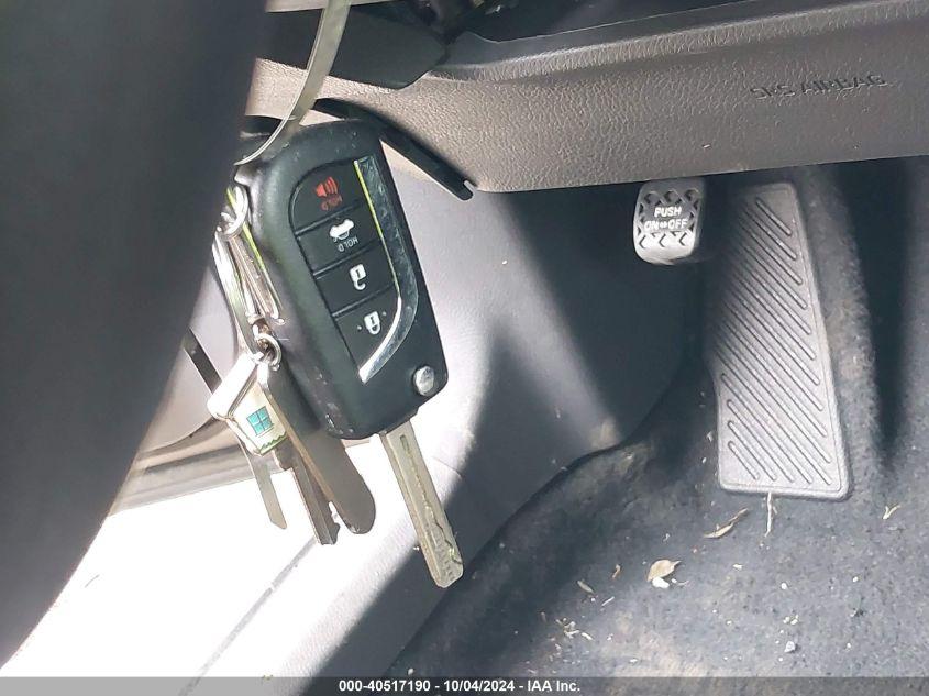 TOYOTA CAMRY LE 2023