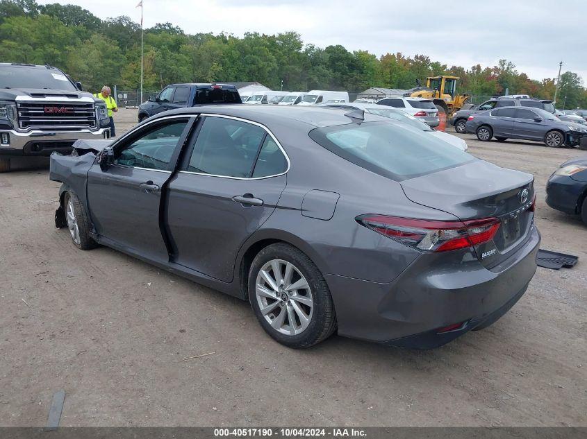 TOYOTA CAMRY LE 2023