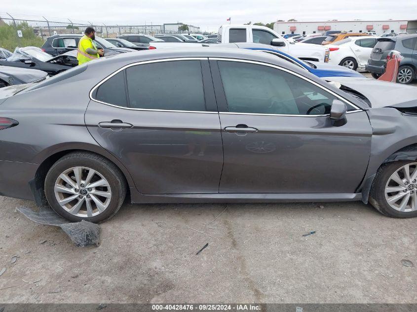 TOYOTA CAMRY LE 2024