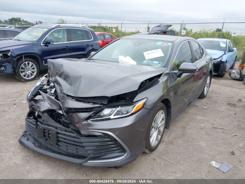TOYOTA CAMRY LE 2024