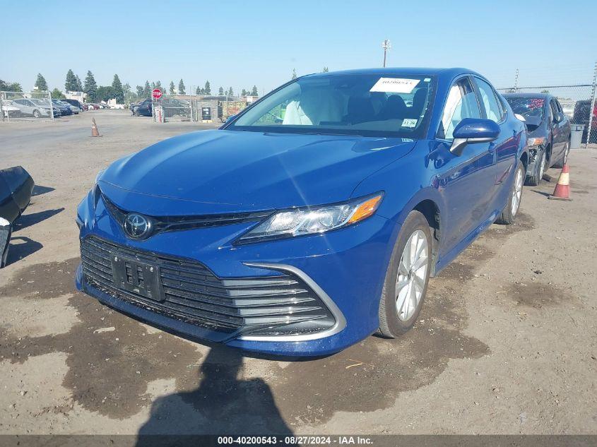 TOYOTA CAMRY LE 2024