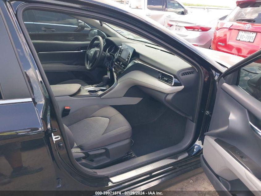 TOYOTA CAMRY LE 2024