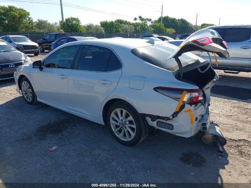 TOYOTA CAMRY LE 2022