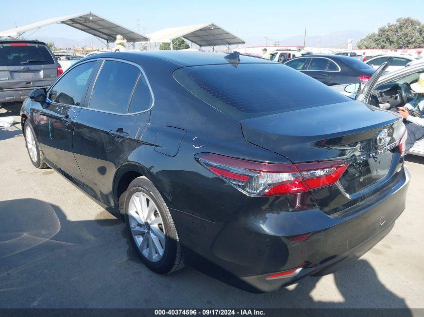 TOYOTA CAMRY LE 2024