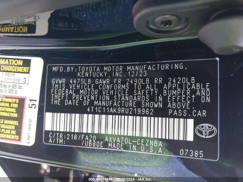 TOYOTA CAMRY LE 2024