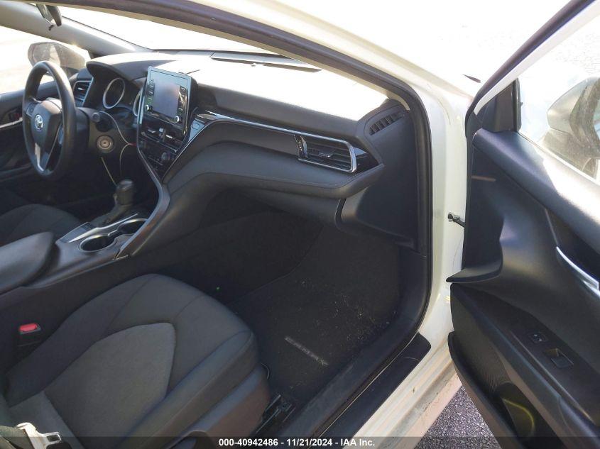 TOYOTA CAMRY LE 2022