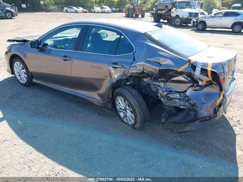 TOYOTA CAMRY LE 2023