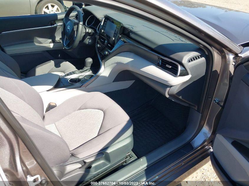 TOYOTA CAMRY LE 2023