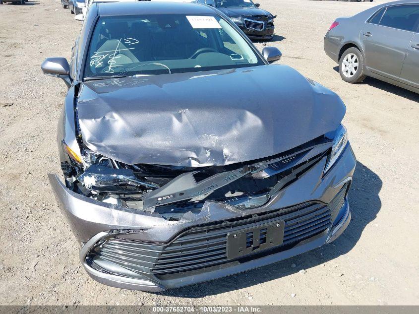 TOYOTA CAMRY LE 2023