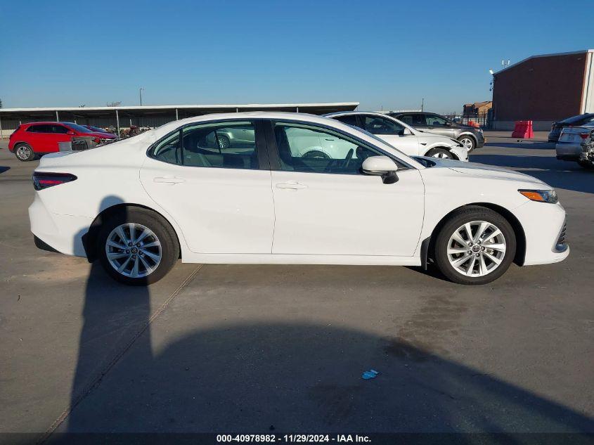 TOYOTA CAMRY LE 2023