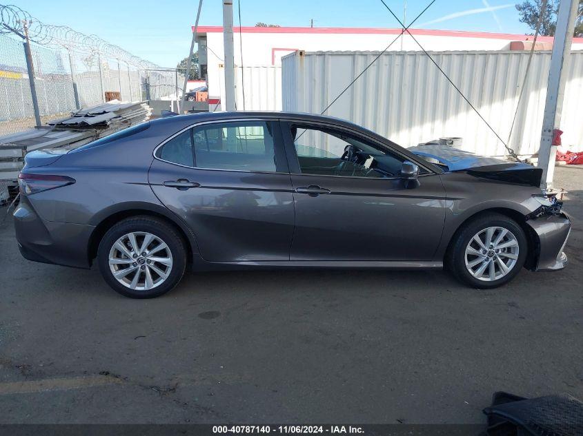 TOYOTA CAMRY LE 2023