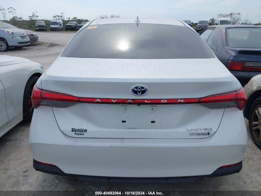 TOYOTA AVALON HYBRID LIMITED 2020