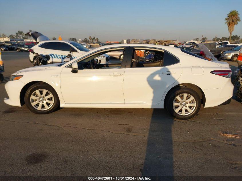 TOYOTA CAMRY LE HYBRID 2020