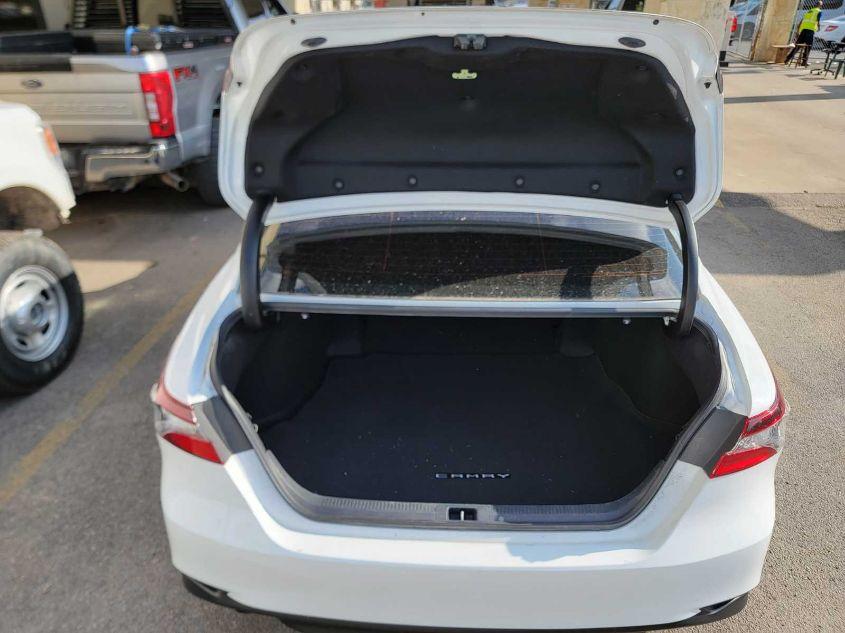 TOYOTA CAMRY LE HYBRID 2022