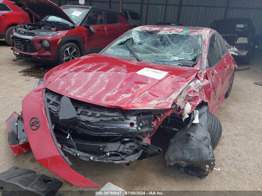 TOYOTA CAMRY SE 2025