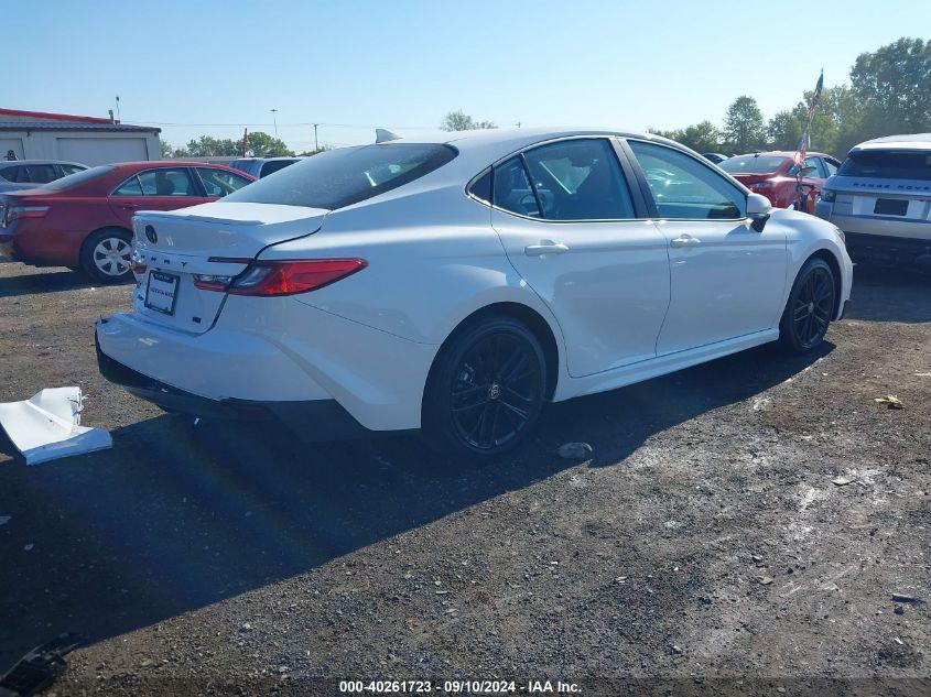 TOYOTA CAMRY SE 2025