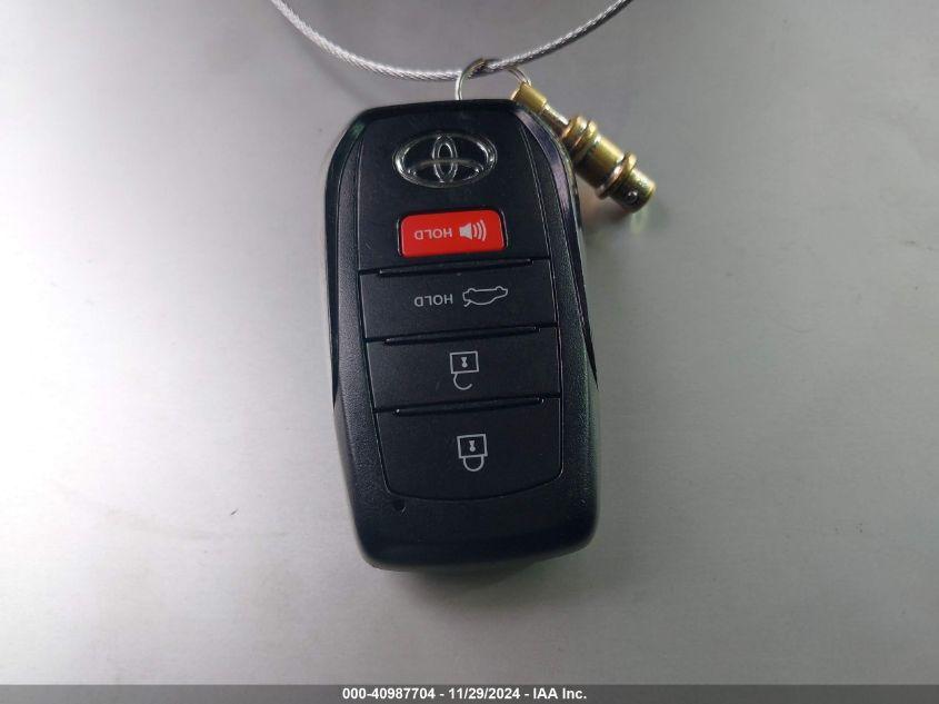 TOYOTA CAMRY XSE/XLE/LE/SE 2025