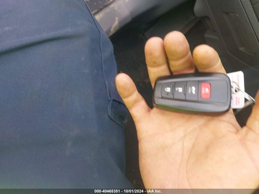 TOYOTA CAMRY XLE 2024