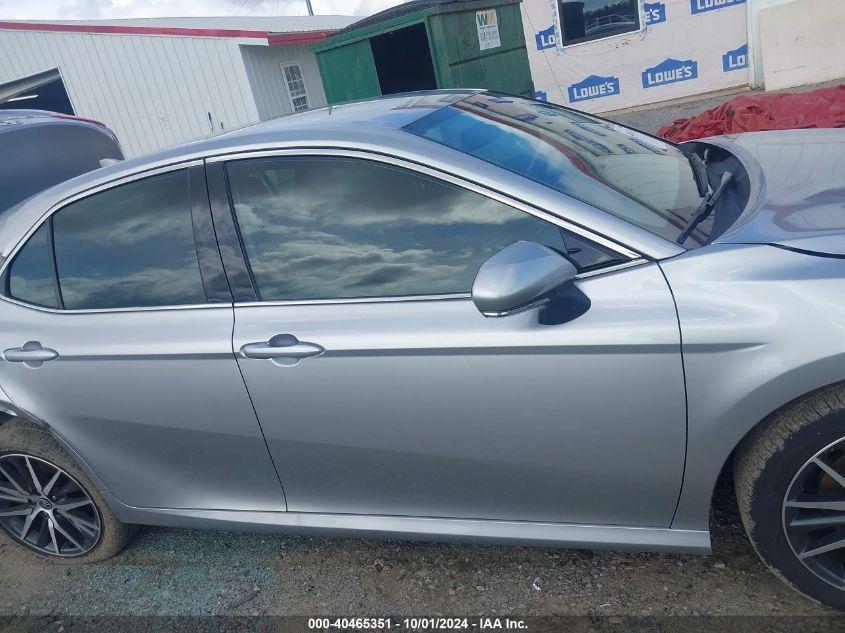 TOYOTA CAMRY XLE 2024