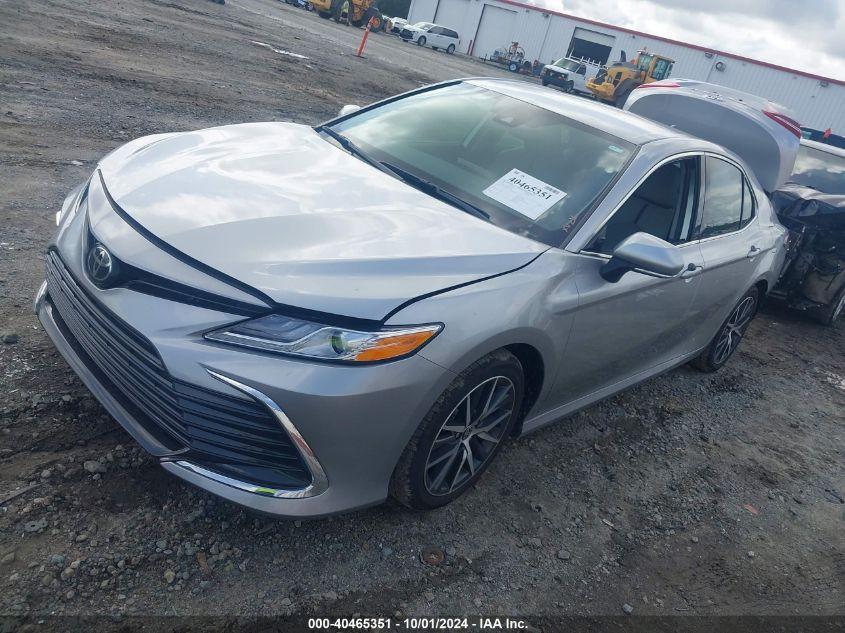 TOYOTA CAMRY XLE 2024