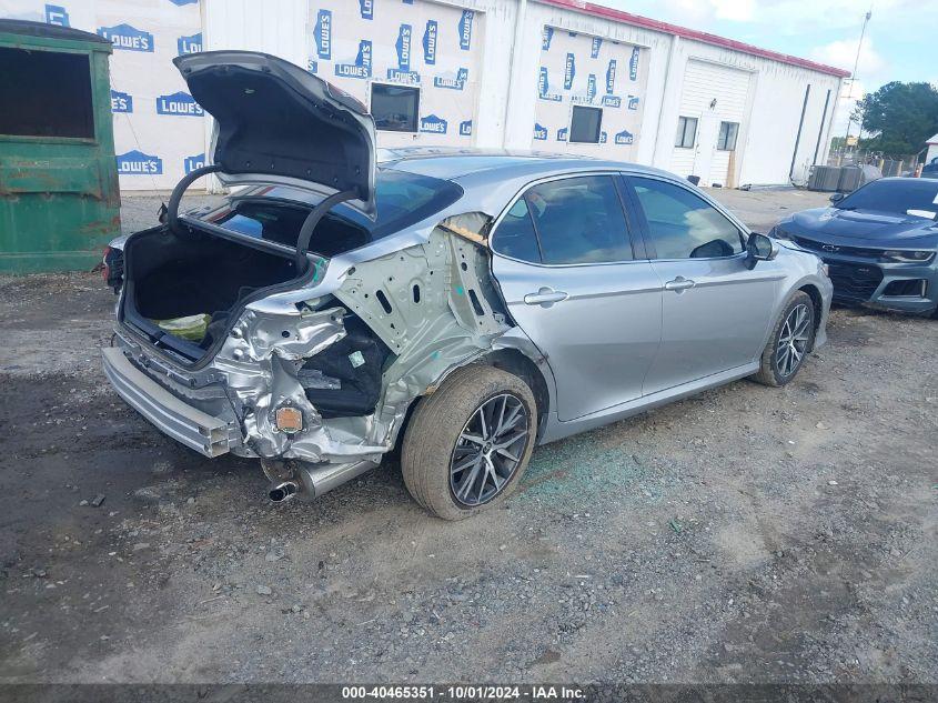 TOYOTA CAMRY XLE 2024