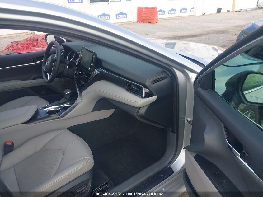 TOYOTA CAMRY XLE 2024