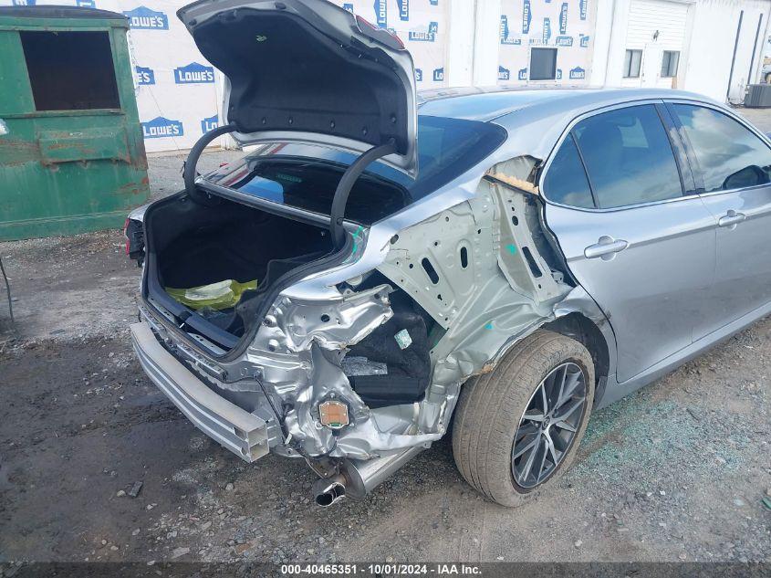 TOYOTA CAMRY XLE 2024