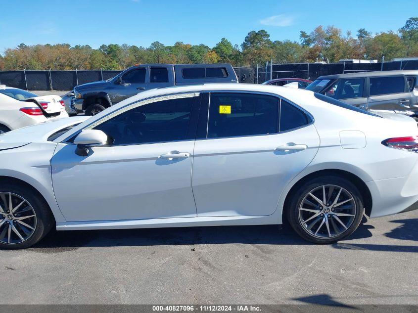 TOYOTA CAMRY XLE HYBRID 2022