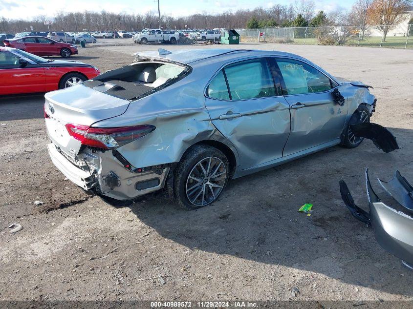 TOYOTA CAMRY XLE HYBRID 2023