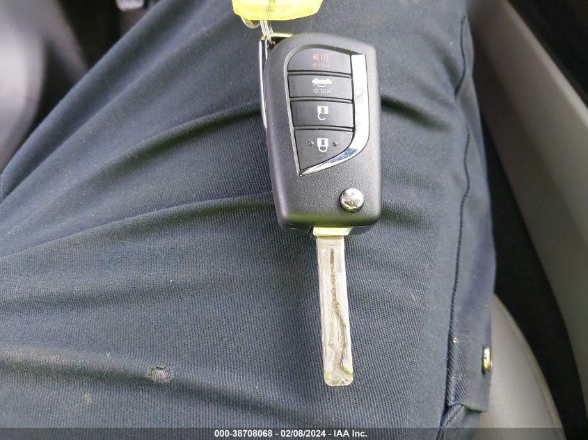 TOYOTA CAMRY SE 2020