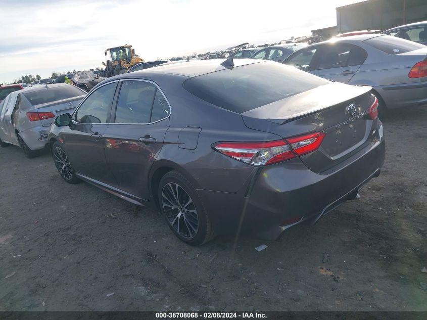 TOYOTA CAMRY SE 2020