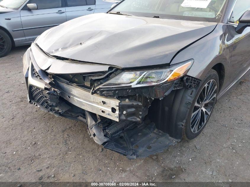 TOYOTA CAMRY SE 2020