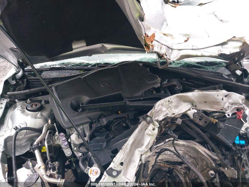 TOYOTA CAMRY SE 2021