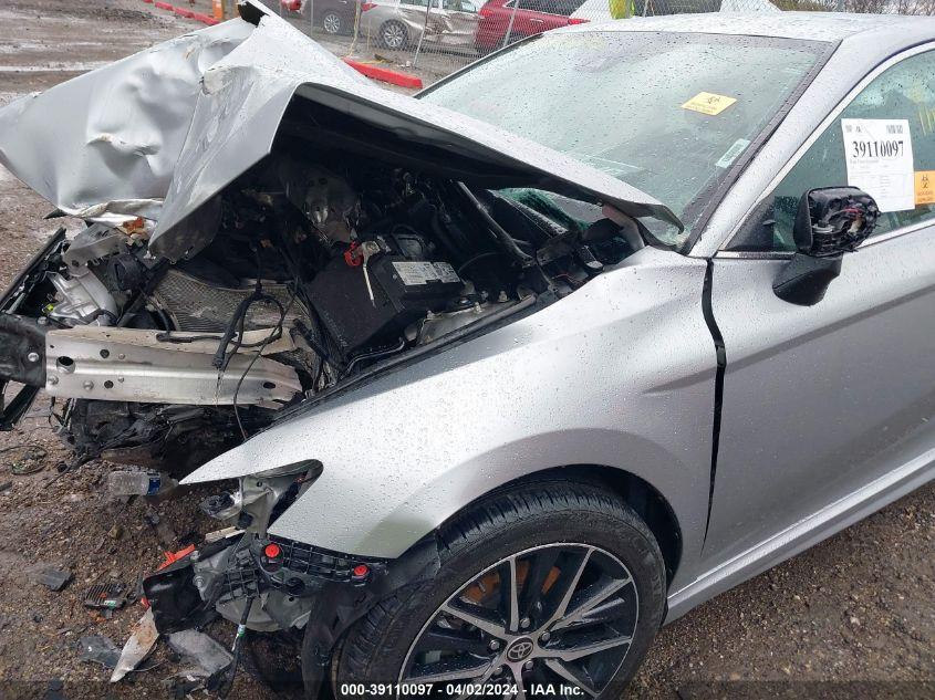 TOYOTA CAMRY SE 2021