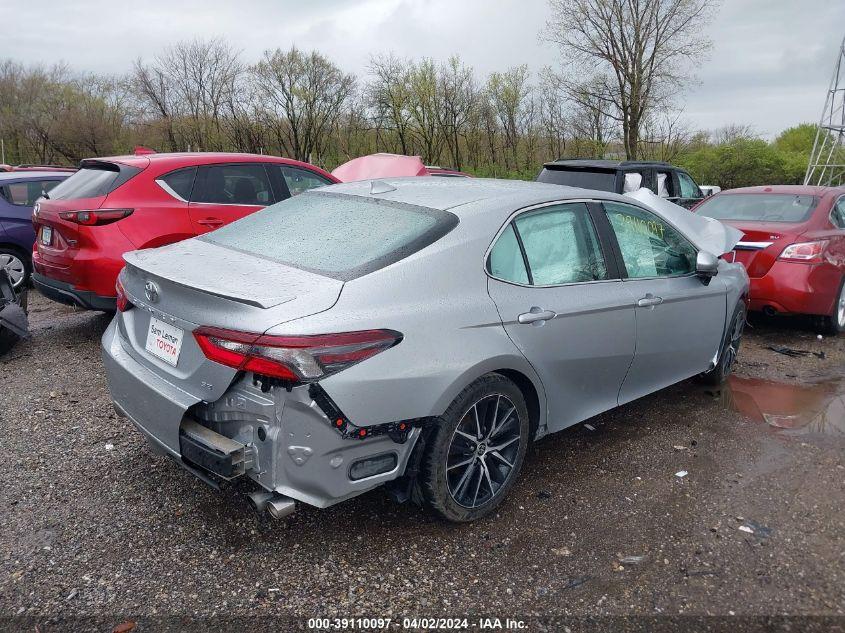 TOYOTA CAMRY SE 2021