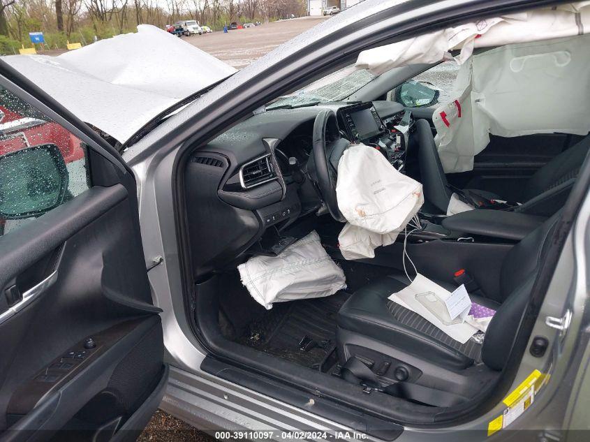 TOYOTA CAMRY SE 2021