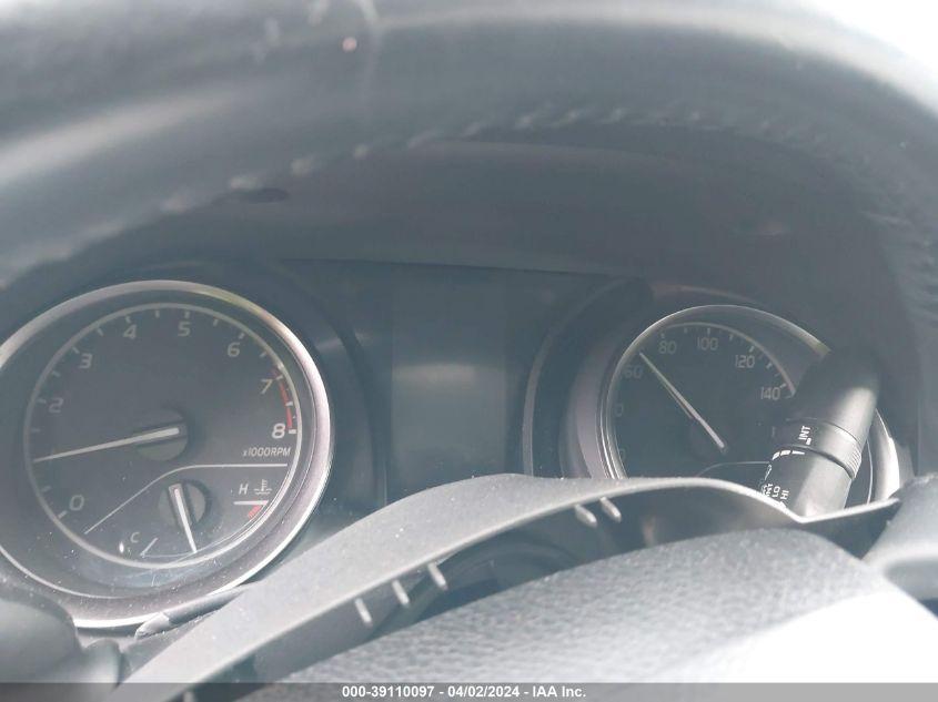 TOYOTA CAMRY SE 2021