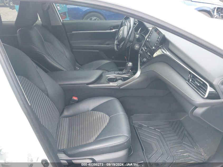 TOYOTA CAMRY SE 2021