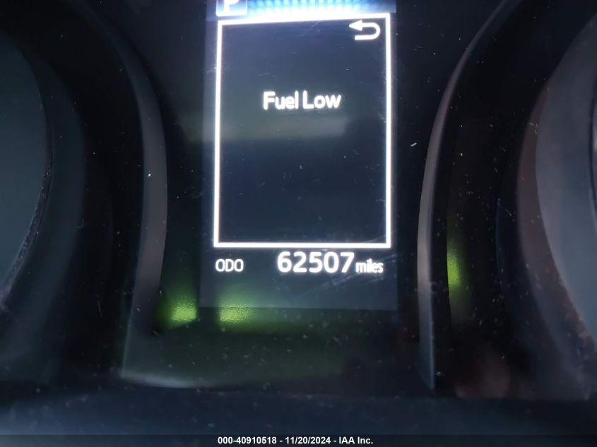 TOYOTA CAMRY SE 2022