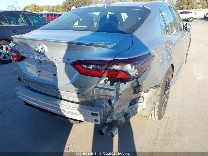 TOYOTA CAMRY SE 2022