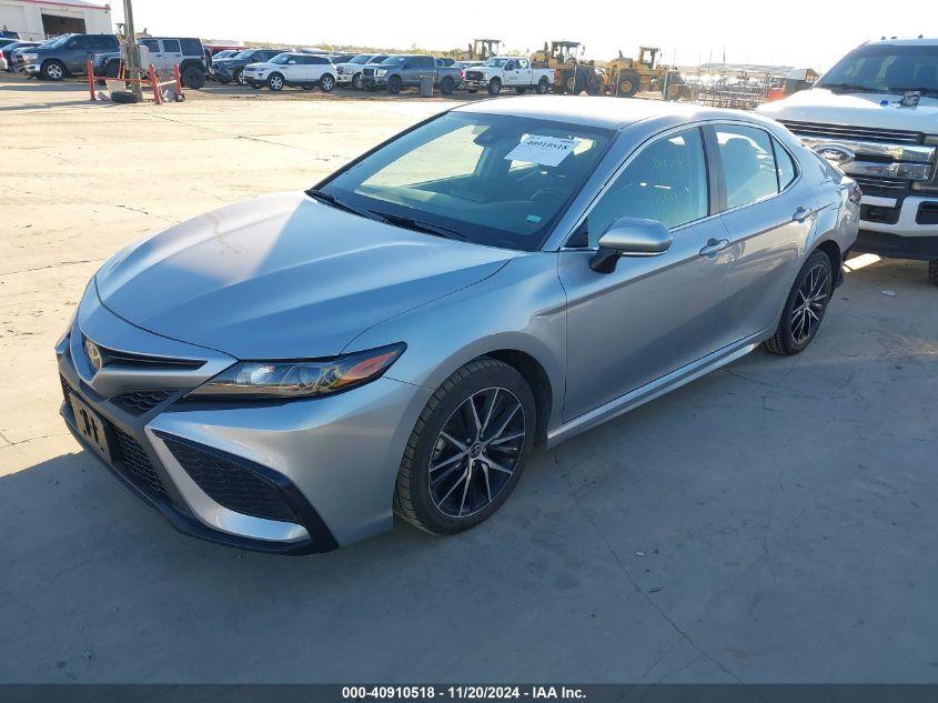 TOYOTA CAMRY SE 2022