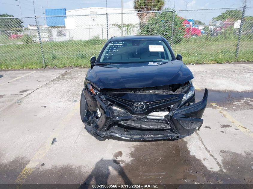 TOYOTA CAMRY SE/SE NIGHT SHADE 2022